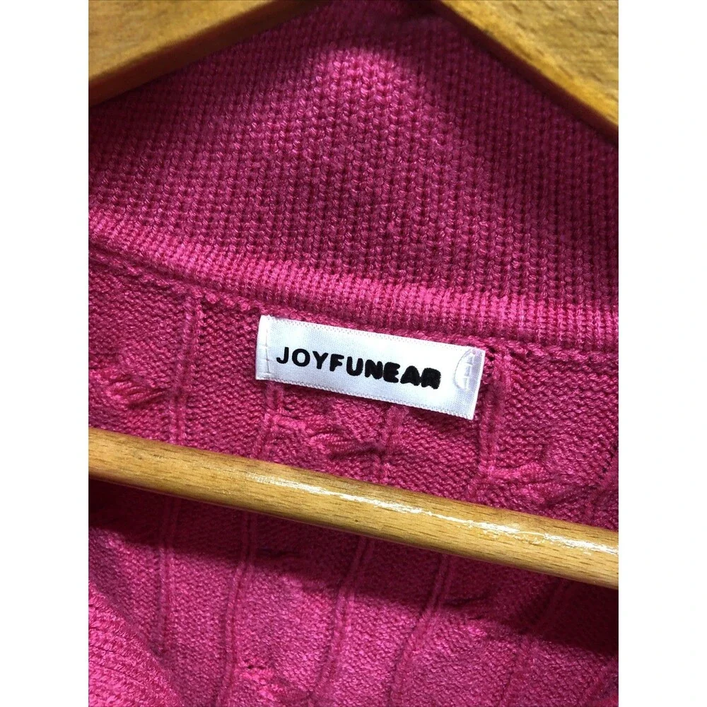 Joyfunear Cableknit Sweater Size M Pink V Neck Collar Barbiecore Feminine